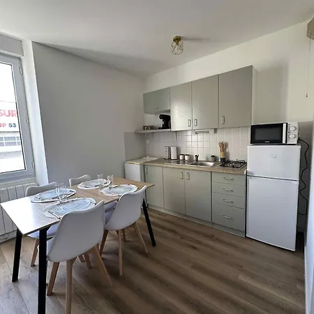 Le Nid De La Apartamento Mayenne